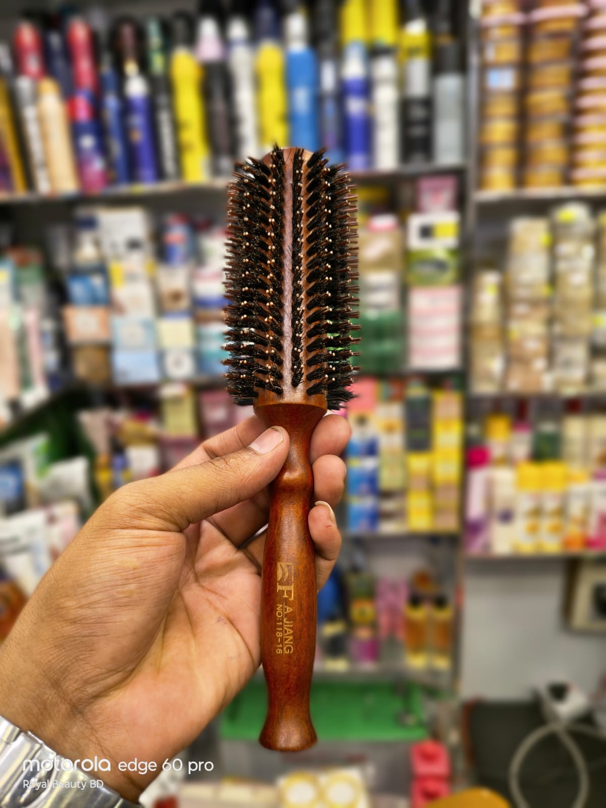 IMG-20260923-WA0033 Wooden Round Blow-Dry Hair Comb-B - Image 1